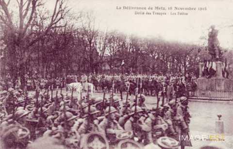 Défilé  militaire (Metz)